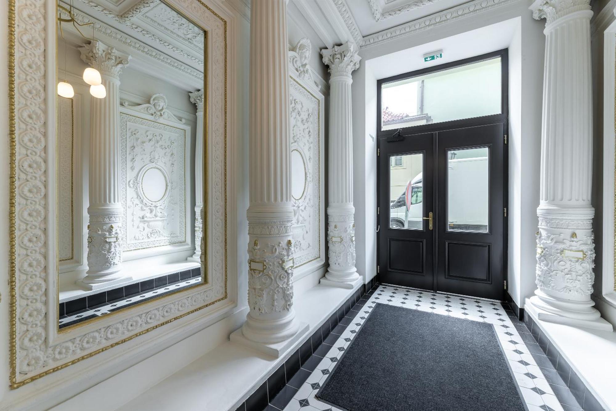 Modern Urban Room In The City Center Of Prag Dış mekan fotoğraf