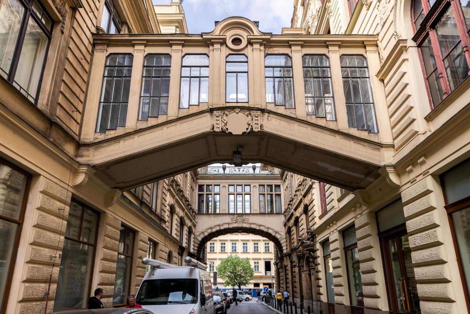 Modern Urban Room In The City Center Of Prag Dış mekan fotoğraf